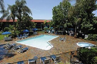 Desert Palms Hotel Anaheim Extérieur photo